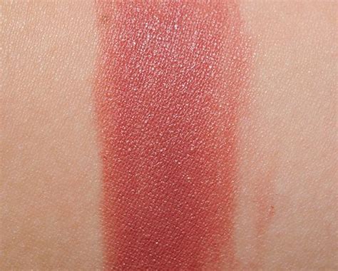 burberry antique pink swatch